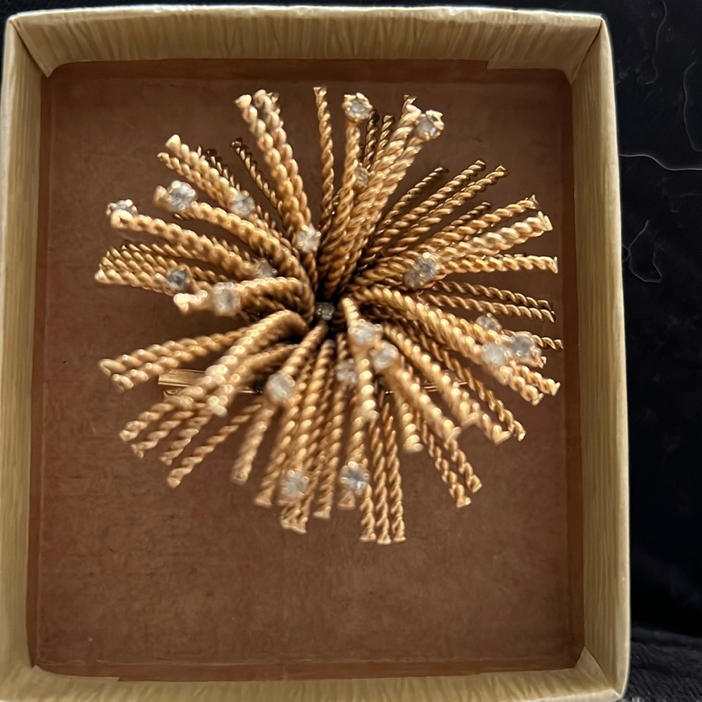 Vintage Bergere Goldtone Brooch